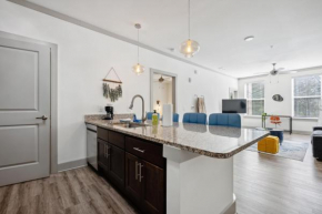 Overlook 2103 I Luxury Redefined I Free Parking